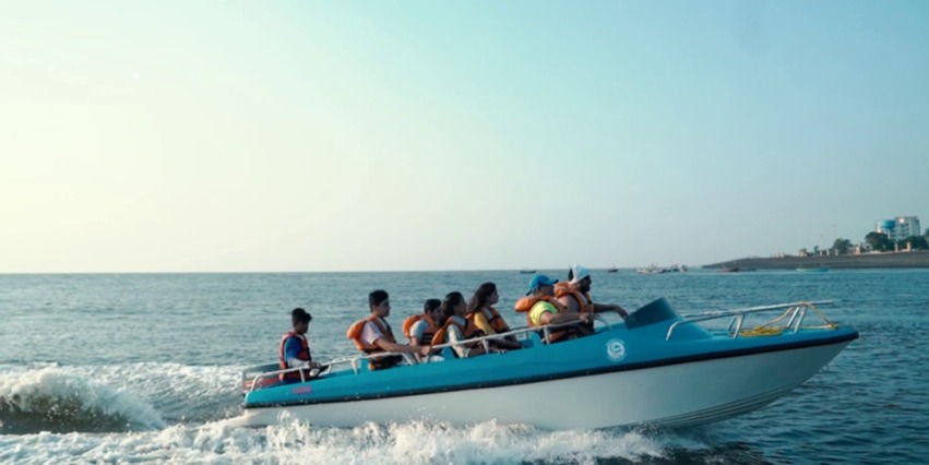 6 seater speed boat (1)